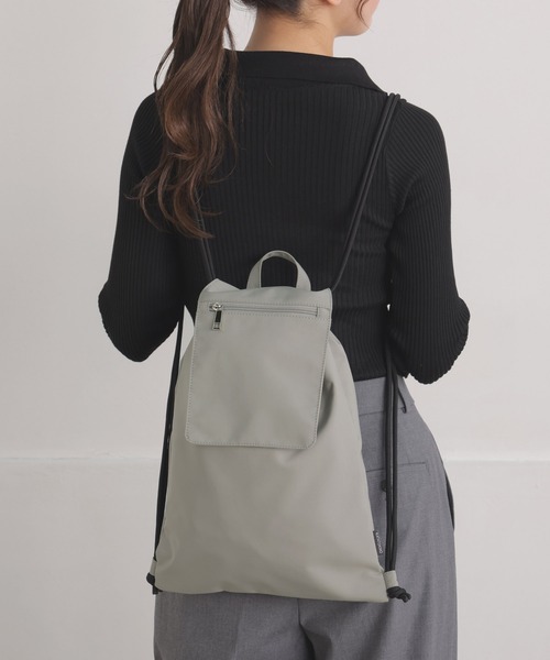 ALTROSE（アルトローズ）の「ナップサック リュック リュックサック マット（バックパック/リュック・レディース・ライトグレー/アイボリー/ブラック・FREE）」の2枚目の写真