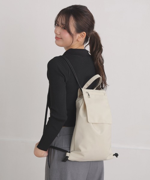 ALTROSE（アルトローズ）の「ナップサック リュック リュックサック マット（バックパック/リュック・レディース・ライトグレー/アイボリー/ブラック・FREE）」の5枚目の写真