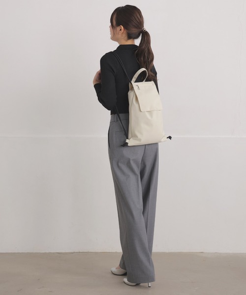 ALTROSE（アルトローズ）の「ナップサック リュック リュックサック マット（バックパック/リュック・レディース・ライトグレー/アイボリー/ブラック・FREE）」の7枚目の写真