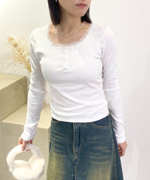 mebole(メボレ)の「レースラウンドネックシャツ(Tシャツ/カットソー・レディース・ホワイト/グレー/ブラック・FREE)」の5枚目の写真