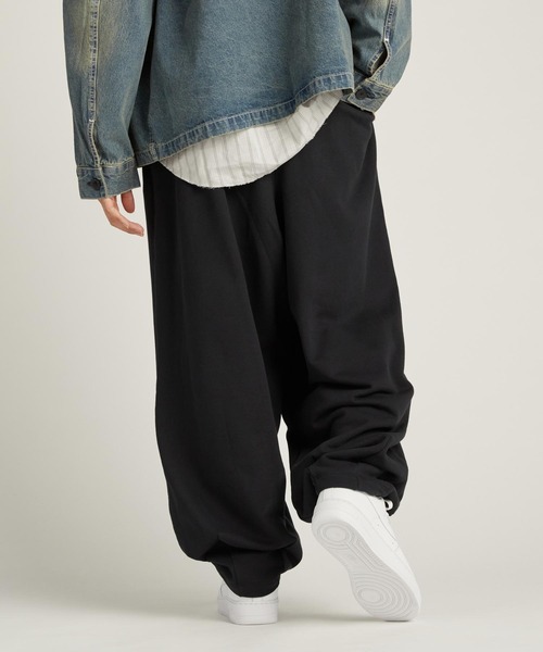 NIKE(ナイキ)の「《セットアップ対応商品》ナイキ クラブ フリース メンズ オーバーサイズド フレンチ テリー パンツ / Nike Club Fleece Men's Oversized French Terry Pants HJ1823-010 Black(スウェットパンツ・メンズ・ブラック・L/2XL/XL/M/S)」の6枚目の写真