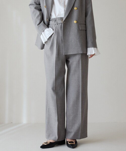 THE SHOP TK （ザ ショップ ティーケー ）の「【ONOFF活躍／セレモニー／通勤】CAVIAN タックワイドパンツ／洗える（その他パンツ・レディース・ネイビー/チャコールグレー・11/13/12）」の3枚目の写真