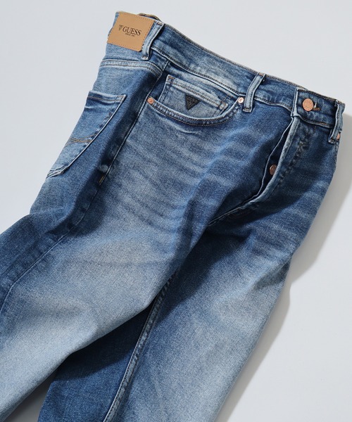 Guess（ゲス）の「GUESS MID RISE SLIM STRAIGHT-PHILIP スリムジーンズ（デニムパンツ・メンズ・インディゴブルー・29inch/30inch/31inch/32inch）」の2枚目の写真
