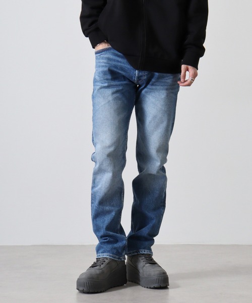 Guess（ゲス）の「GUESS MID RISE SLIM STRAIGHT-PHILIP スリムジーンズ（デニムパンツ・メンズ・インディゴブルー・29inch/30inch/31inch/32inch）」の10枚目の写真