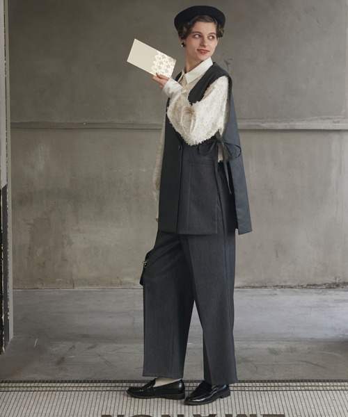 BONLECILL noir（ボンルシールノワール）の「【BONLECILL noir】サイドリボンノーカラーベスト＆センタープレススラックス（パンツドレス・レディース・チャコールグレー/ベージュ/ネイビー/ブラック・M-L/S-M/S/M/L）」の11枚目の写真