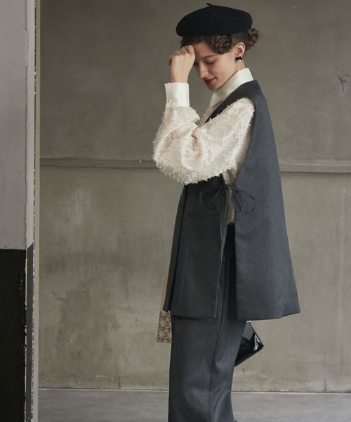 BONLECILL noir（ボンルシールノワール）の「【BONLECILL noir】サイドリボンノーカラーベスト＆センタープレススラックス（パンツドレス・レディース・チャコールグレー/ベージュ/ネイビー/ブラック・M-L/S-M/S/M/L）」の18枚目の写真