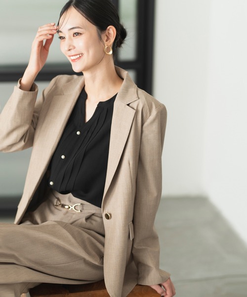 CELEN(セレン)の「【オフィスカジュアル/洗える】フレアスリーブピンタックブラウス 半袖(シャツ/ブラウス・レディース・グレー系その他/オフホワイト/ピンクベージュ/ブラック・S/ST/LT/L/M/MT)」の8枚目の写真