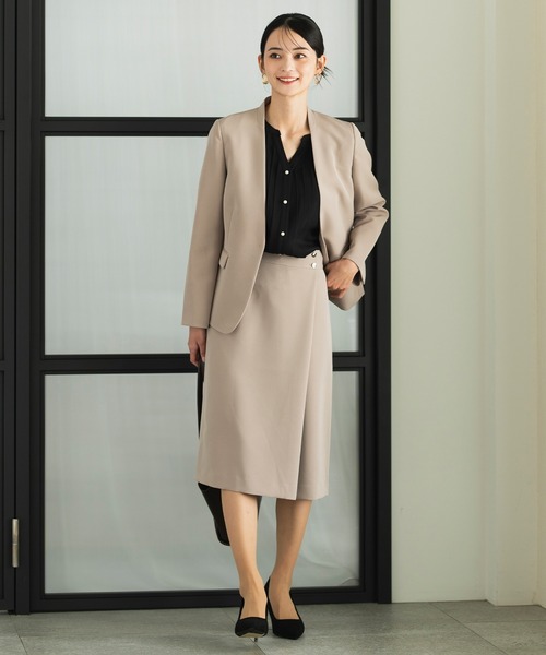 CELEN(セレン)の「【オフィスカジュアル/洗える】フレアスリーブピンタックブラウス 半袖(シャツ/ブラウス・レディース・グレー系その他/オフホワイト/ピンクベージュ/ブラック・S/ST/LT/L/M/MT)」の11枚目の写真