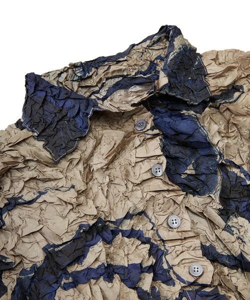 JNBY(ジェーエヌビーワイ)の「Brushstroke Floral Crinkled Shirt / シャツブラウス(シャツ/ブラウス・レディース・ホワイト/ベージュ・38/36/40)」の20枚目の写真