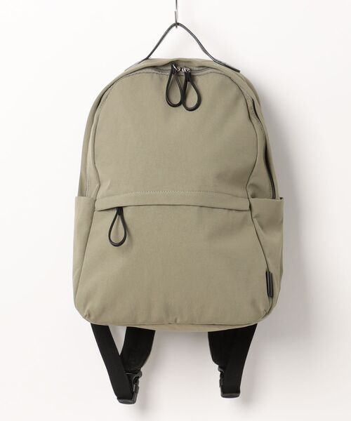 and it_（アンドイット）の「Legato Largo ナチュらくバッグ 10ポケットリュック（バックパック/リュック・レディース・ブラック/オリーブ/アイボリー/グレイッシュベージュ・FREE）」の4枚目の写真