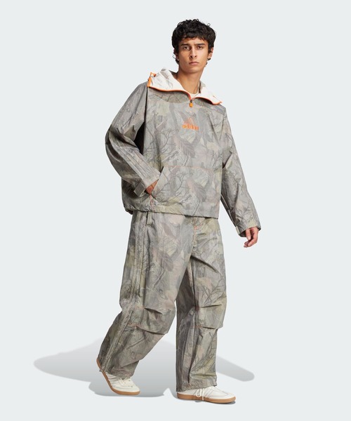 adidas(アディダス)の「カモ ジャケット / ハーフジップ / アディダスオリジナルス adidas Originals(ナイロンジャケット・メンズ・カーキ/ベージュ・LARGE/MEDIUM/SMALL/XX-LARGE/3XL/X-LARGE/X-SMALL)」の3枚目の写真