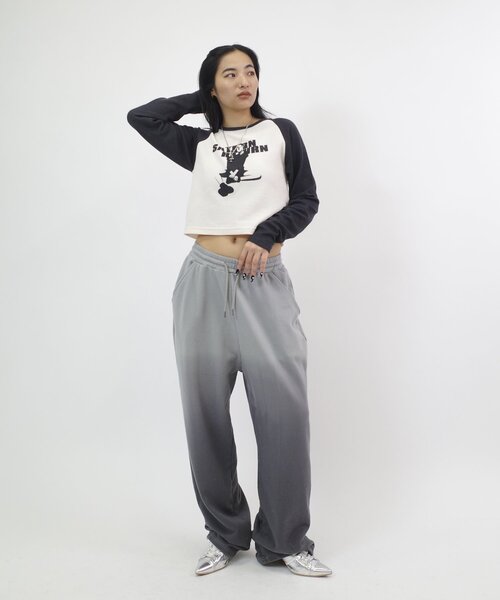 WHO'S WHO gallery(フーズフーギャラリー)の「【ユニセックス】グラデーションスウェットパンツ(スウェットパンツ・レディース・グレー/パープル・MEDIUM)」の5枚目の写真