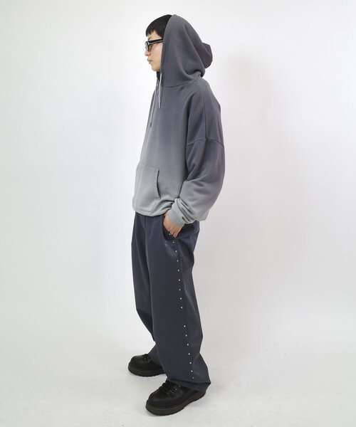 WHO'S WHO gallery(フーズフーギャラリー)の「【ユニセックス】グラデーションスウェットパンツ(スウェットパンツ・レディース・グレー/パープル・MEDIUM)」の7枚目の写真