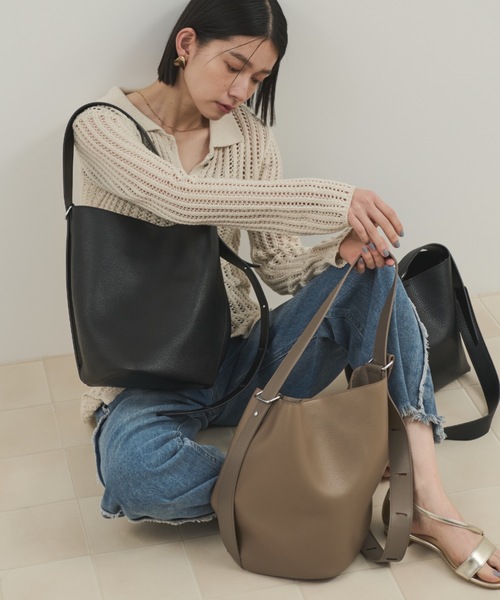 Shelly island（シェリーアイランド）の「ベルトアクセント2wayバケットバッグ（ショルダーバッグ・レディース・ブラック/ブラウン・FREE）」の20枚目の写真