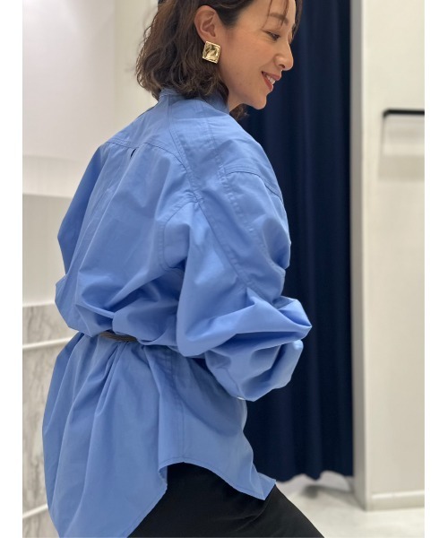 CIS.（シス）の「CIS． タックパネルビッグシャツ ウォッシャブル 無地（シャツ/ブラウス・レディース・ホワイト系/ブラック系/ブルー系/イエロー系/ベージュ系・38(9号)）」の19枚目の写真