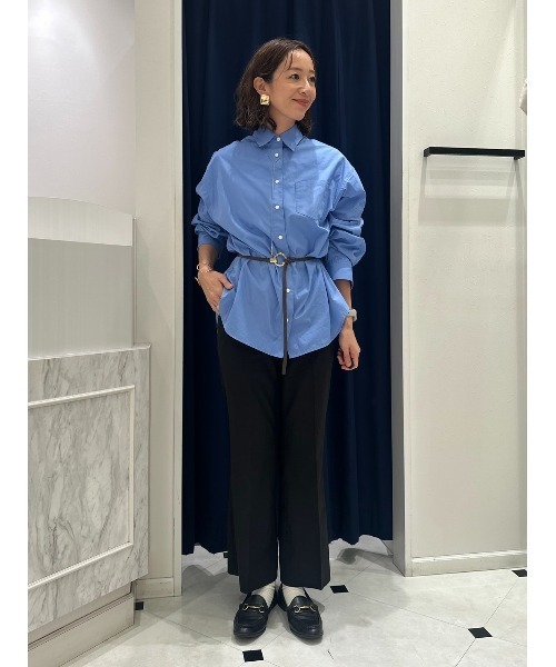 CIS.（シス）の「CIS． タックパネルビッグシャツ ウォッシャブル 無地（シャツ/ブラウス・レディース・ホワイト系/ブラック系/ブルー系/イエロー系/ベージュ系・38(9号)）」の21枚目の写真