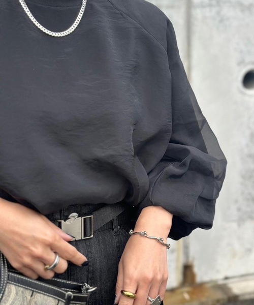 aquagarage(アクアガレージ)の「オーガンジーシアー長袖トップス(Tシャツ/カットソー・レディース・グレイッシュベージュ/ブラック・M)」の19枚目の写真
