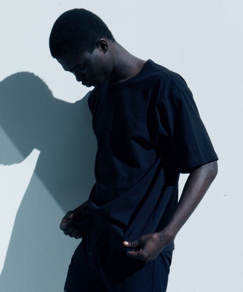 BIOTOP（ビオトープ）の「【Hanes for BIOTOP】 WASHED COTTON CREW NECK T-SHIRTS 2P（Tシャツ/カットソー・メンズ・ホワイト/ブラック系その他・S/M/L/XL）」の8枚目の写真