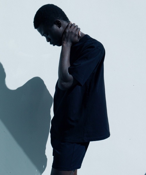 BIOTOP（ビオトープ）の「【Hanes for BIOTOP】 WASHED COTTON CREW NECK T-SHIRTS 2P（Tシャツ/カットソー・メンズ・ホワイト/ブラック系その他・S/M/L/XL）」の7枚目の写真