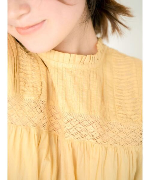 Ungrid（アングリッド）の「コットンノースリフリルブラウス（シャツ/ブラウス・レディース・イエロー/ブラック/オフホワイト・FREE）」の7枚目の写真