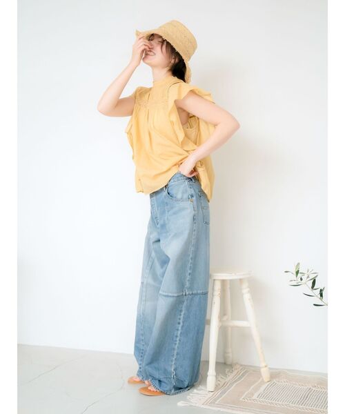 Ungrid（アングリッド）の「コットンノースリフリルブラウス（シャツ/ブラウス・レディース・イエロー/ブラック/オフホワイト・FREE）」の11枚目の写真