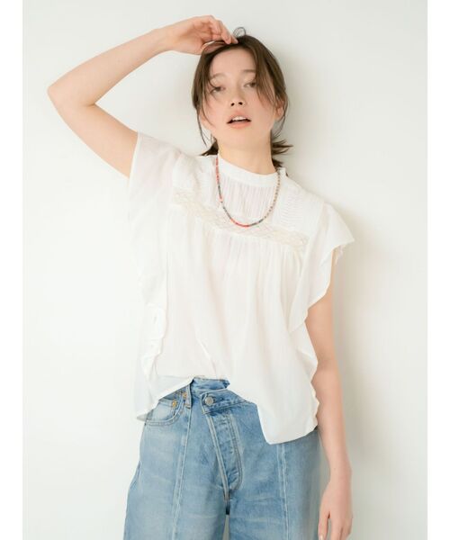 Ungrid（アングリッド）の「コットンノースリフリルブラウス（シャツ/ブラウス・レディース・イエロー/ブラック/オフホワイト・FREE）」の13枚目の写真