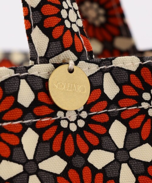 SOULEIADO（ソレイアード）の「SOULEIADO コットンオックス ポケッタブルトートバッグ（トートバッグ・レディース・オレンジ系その他2/ライトグリーン・FREE）」の6枚目の写真