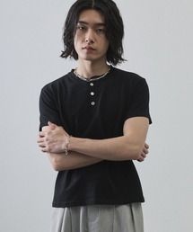 Shoowtime（ショウタイム）の「Mid-weight cropped short-sleeve T-shirt   ミドルウェイトクロップド半袖Tシャツ（Tシャツ/カットソー）」