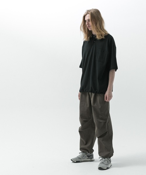 SLICK（スリック）の「【SLICK/スリック】40/2 Moss Stitch Drawstring Polo Shirt / 鹿の子ドローストリングポロシャツ/オーバーサイズ /バルーン シルエット（ポロシャツ・メンズ・キナリ/ブラック/チャコールグレー・1/2/3）」の17枚目の写真