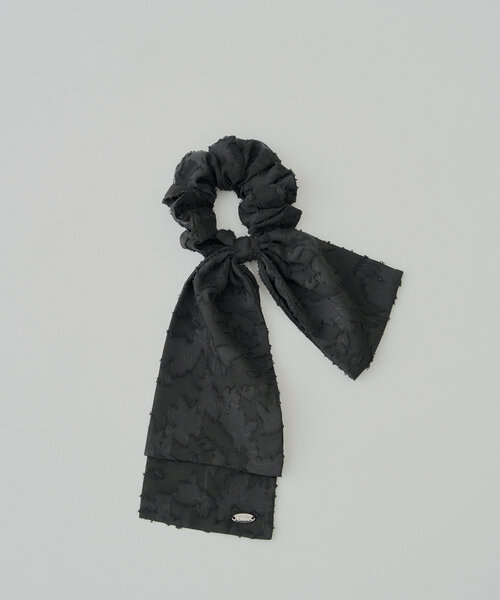 Chico（チコ）の「プレート付きリボンシュシュ（シュシュ・レディース・ホワイト/ブラック/ブルー・FREE）」の3枚目の写真