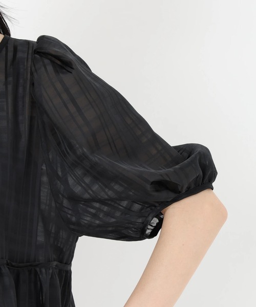 UNIVERVAL MUSE（ユニバーバル ミューズ）の「シアーチェックペプラムブラウス（シャツ/ブラウス・レディース・ブラック/オフホワイト・2）」の10枚目の写真