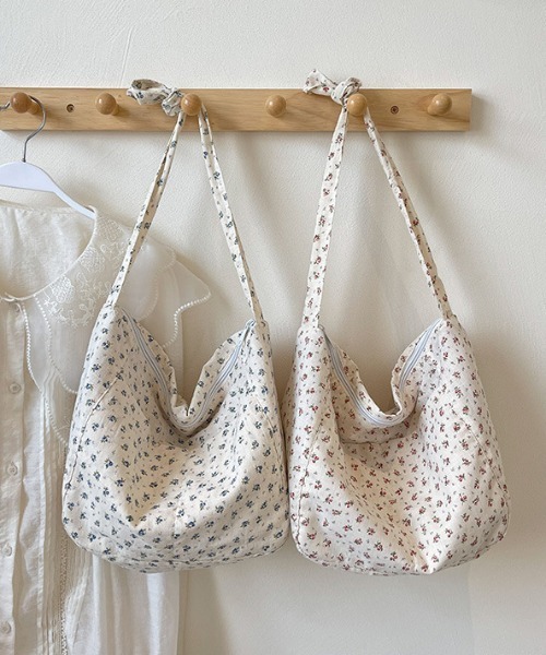 mebole(メボレ)の「Little flower ジップトートバッグ(トートバッグ・レディース・ブルー/ピンク・FREE)」の9枚目の写真