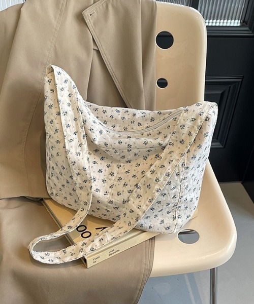 mebole(メボレ)の「Little flower ジップトートバッグ(トートバッグ・レディース・ブルー/ピンク・FREE)」の5枚目の写真