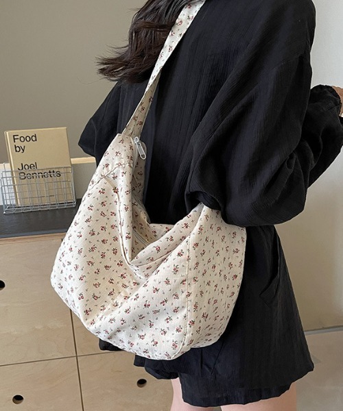 mebole(メボレ)の「Little flower ジップトートバッグ(トートバッグ・レディース・ブルー/ピンク・FREE)」の16枚目の写真