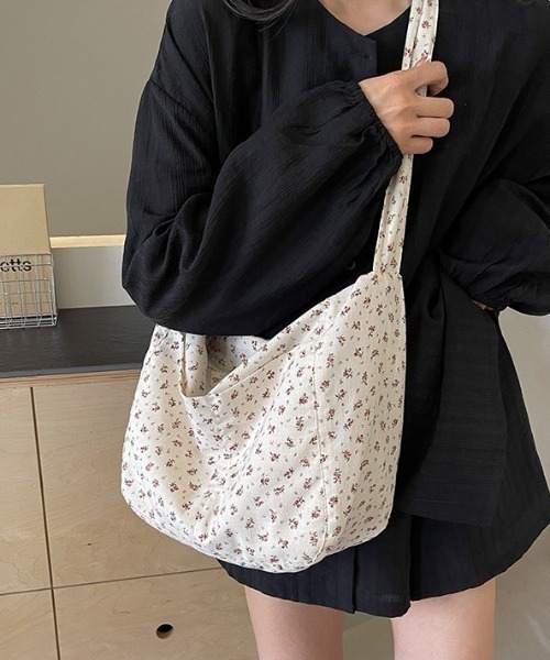 mebole(メボレ)の「Little flower ジップトートバッグ(トートバッグ・レディース・ブルー/ピンク・FREE)」の18枚目の写真