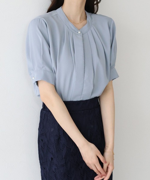 BLUEEAST（ブルーイースト）の「2WAYフロントタック半袖ブラウス（シャツ/ブラウス・レディース・ネイビー/ホワイト/ブルー/ベージュ・MEDIUM）」の4枚目の写真
