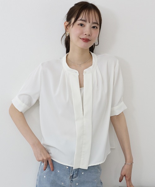 BLUEEAST(ブルーイースト)の「2WAYフロントタック半袖ブラウス(シャツ/ブラウス・レディース・ネイビー/ホワイト/ブルー/ベージュ・MEDIUM)」の20枚目の写真