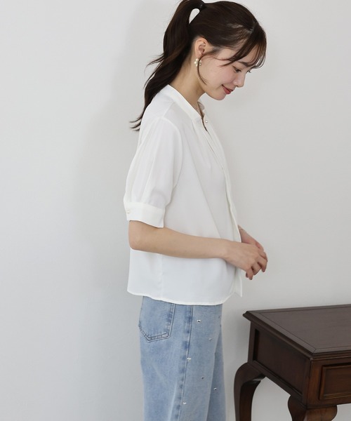 BLUEEAST(ブルーイースト)の「2WAYフロントタック半袖ブラウス(シャツ/ブラウス・レディース・ネイビー/ホワイト/ブルー/ベージュ・MEDIUM)」の17枚目の写真