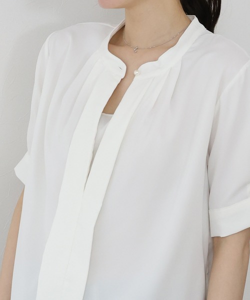 BLUEEAST（ブルーイースト）の「2WAYフロントタック半袖ブラウス（シャツ/ブラウス・レディース・ネイビー/ホワイト/ブルー/ベージュ・MEDIUM）」の19枚目の写真