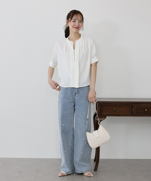 BLUEEAST（ブルーイースト）の「2WAYフロントタック半袖ブラウス（シャツ/ブラウス・レディース・ネイビー/ホワイト/ブルー/ベージュ・MEDIUM）」の18枚目の写真