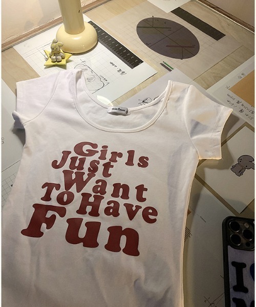 DEVICE(デバイス)の「シンプル 英字 ロゴ プリント 韓国 ストリート Y2K 古着風 クルーネック ショート丈 半袖 Tシャツ(Tシャツ/カットソー・レディース・ネイビー/ホワイト/ブラック・FREE)」の16枚目の写真