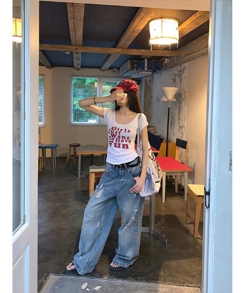 DEVICE(デバイス)の「シンプル 英字 ロゴ プリント 韓国 ストリート Y2K 古着風 クルーネック ショート丈 半袖 Tシャツ(Tシャツ/カットソー・レディース・ネイビー/ホワイト/ブラック・FREE)」の8枚目の写真