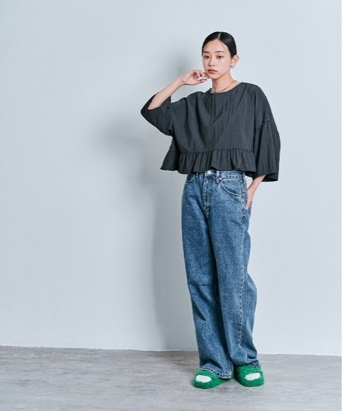 W:Huku(フーク)の「ぺプラム フリル ハーフ スリーブ ブラウス トップス / 半袖(Tシャツ/カットソー・レディース・オフホワイト/カーキ/チャコール・FREE)」の13枚目の写真