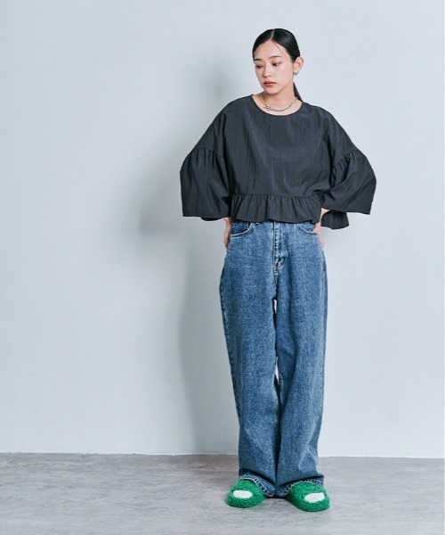 W:Huku(フーク)の「ぺプラム フリル ハーフ スリーブ ブラウス トップス / 半袖(Tシャツ/カットソー・レディース・オフホワイト/カーキ/チャコール・FREE)」の18枚目の写真
