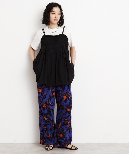 THE SHOP TK (ザ ショップ ティーケー )の「レーヨンリネン総柄ワイドパンツ【洗える】(その他パンツ・レディース・ブルー系その他2/オレンジ系その他2・99)」の9枚目の写真