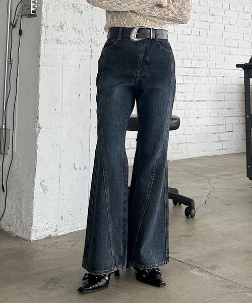 PAGEBOY（ページボーイ）の「スリムレッグフレアデニム【4color/4size】（デニムパンツ・レディース・ブルー系その他/ブラック/ブルー系その他2/ネイビー系/ブラウン系その他/ブラック系その他/ブルー系その他3・X-SMALL/SMALL/MEDIUM/LARGE）」の7枚目の写真