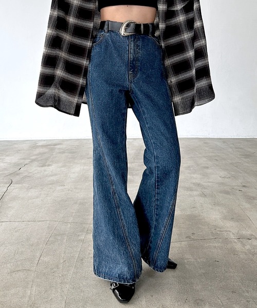 PAGEBOY（ページボーイ）の「スリムレッグフレアデニム【4color/4size】（デニムパンツ・レディース・ブルー系その他/ブラック/ブルー系その他2/ネイビー系/ブラウン系その他/ブラック系その他/ブルー系その他3・X-SMALL/SMALL/MEDIUM/LARGE）」の5枚目の写真