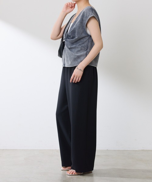 COLLAGE GALLARDAGALANTE（コラージュガリャルダガランテ）の「Q.anos/ツイストカットベスト（ベスト・レディース・グレー/ブルー・FREE）」の9枚目の写真