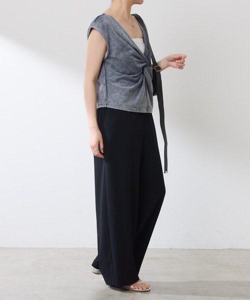 COLLAGE GALLARDAGALANTE（コラージュガリャルダガランテ）の「Q.anos/ツイストカットベスト（ベスト・レディース・グレー/ブルー・FREE）」の11枚目の写真