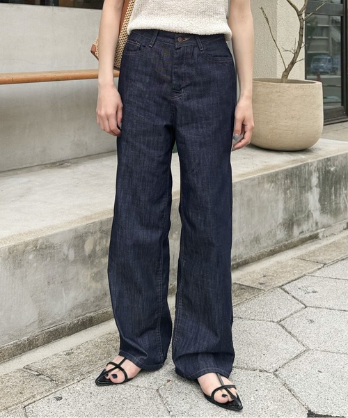 LE MORE(リモア)の「ノンフェードセミワイドストレートデニムパンツ(デニムパンツ・レディース・ネイビー・S/M)」の10枚目の写真